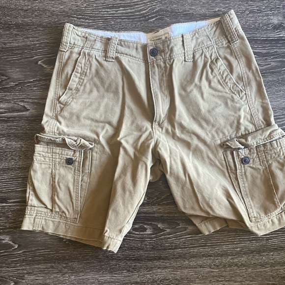 Mens Khaki Cargo Shorts - Picture 2 of 6